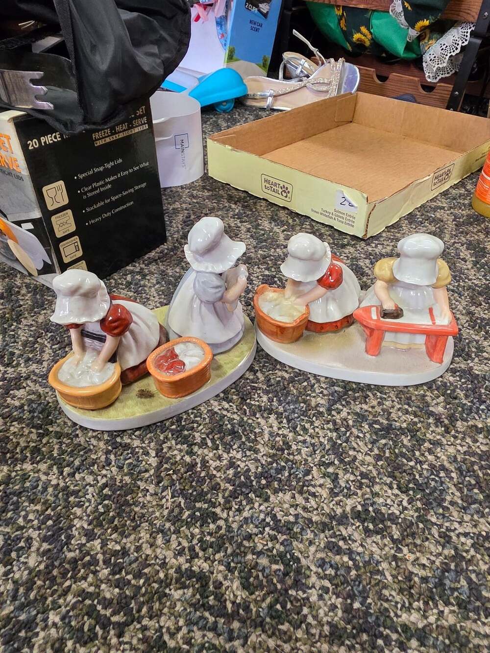 Royal Bayreuth Sun Bonnet Babies Figurines Monday Tuesday